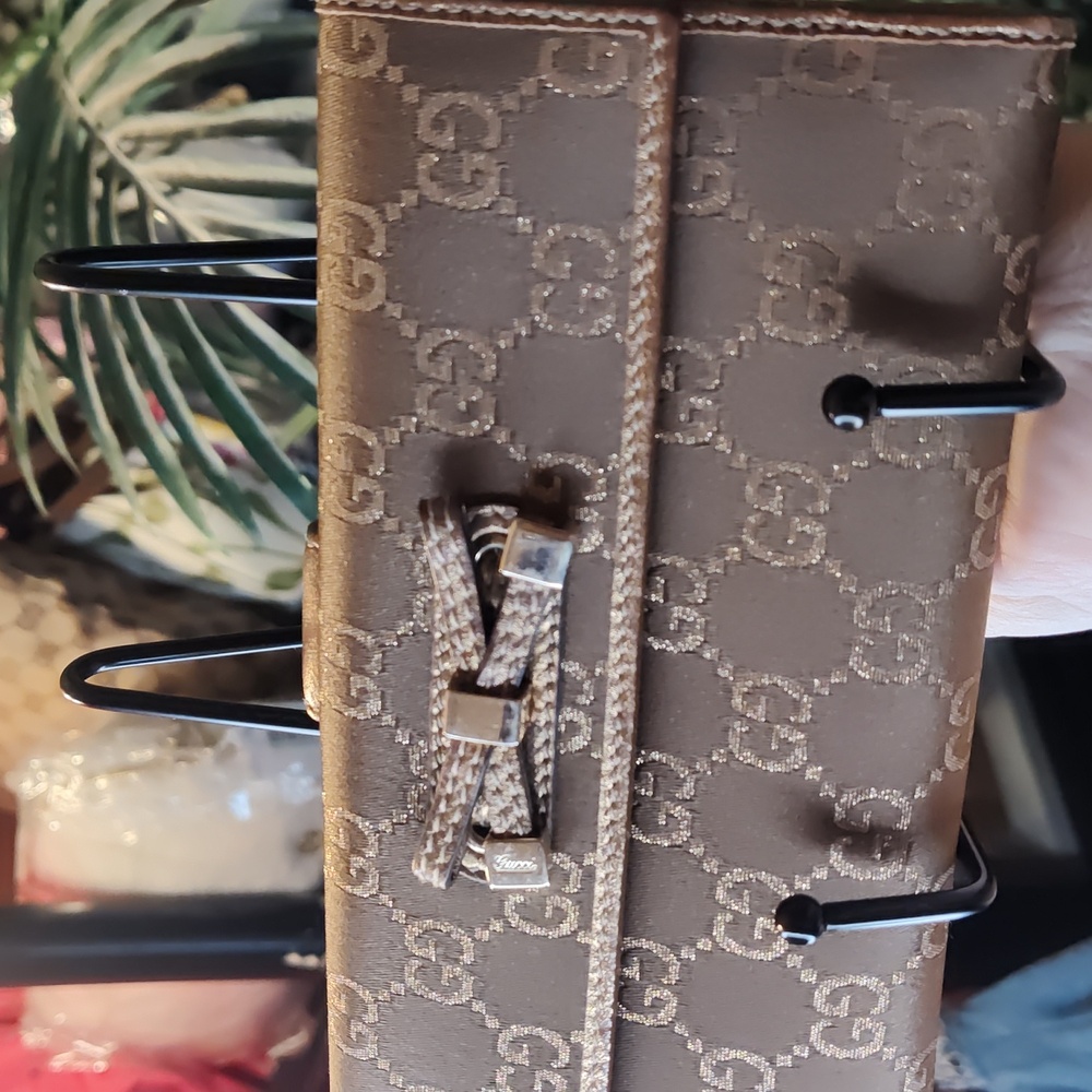 Gucci long wallet. Beige and gold, canvas and leather. Mayfair Bow Approx Size
